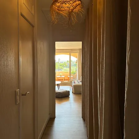 Apartamento Au Coeur De La Marina Cogolin